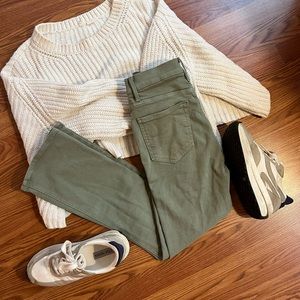 MOTHER Smokin' Double
Ankle High-Rise Flare Jeans